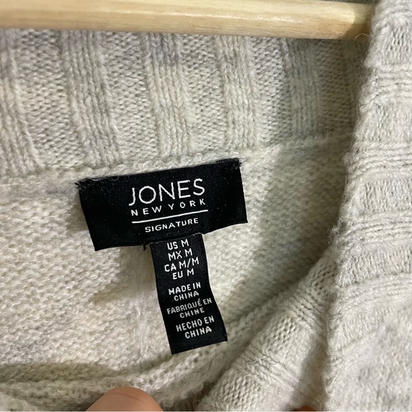 Jones New York | Wool Blend Pull-Over Sweater - Picture 6 of 10
